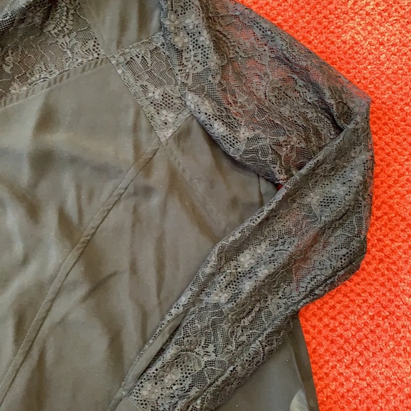 BOGO Free 👋🏽 Tilden black lace blouse - Picture 5 of 6